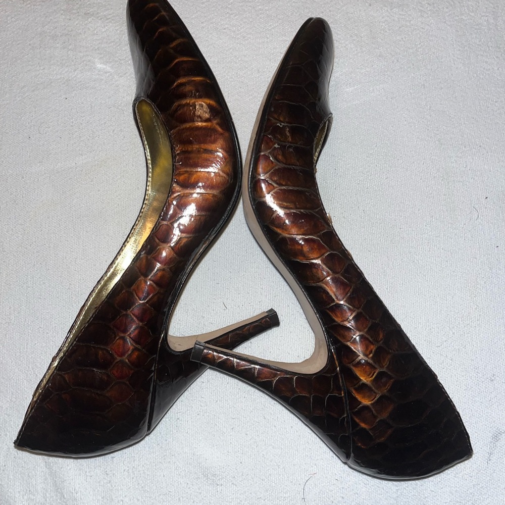 Antonio Melani Brown Leather Pumps, Size 7 Medium - Picture 2 of 6